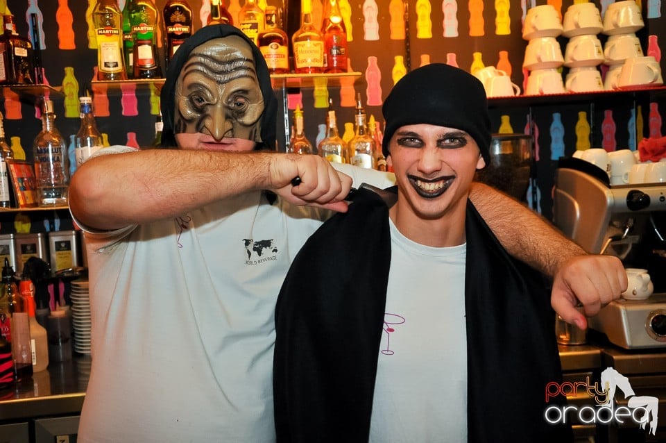 Halloween Party în Lactobar, 