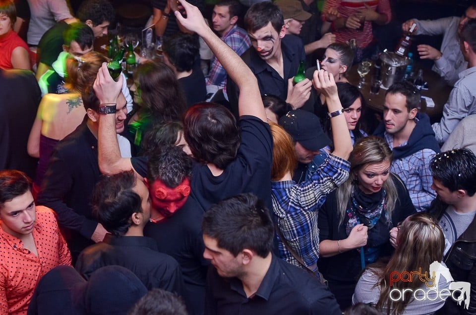Halloween Party în Lord's, Lord's Pub