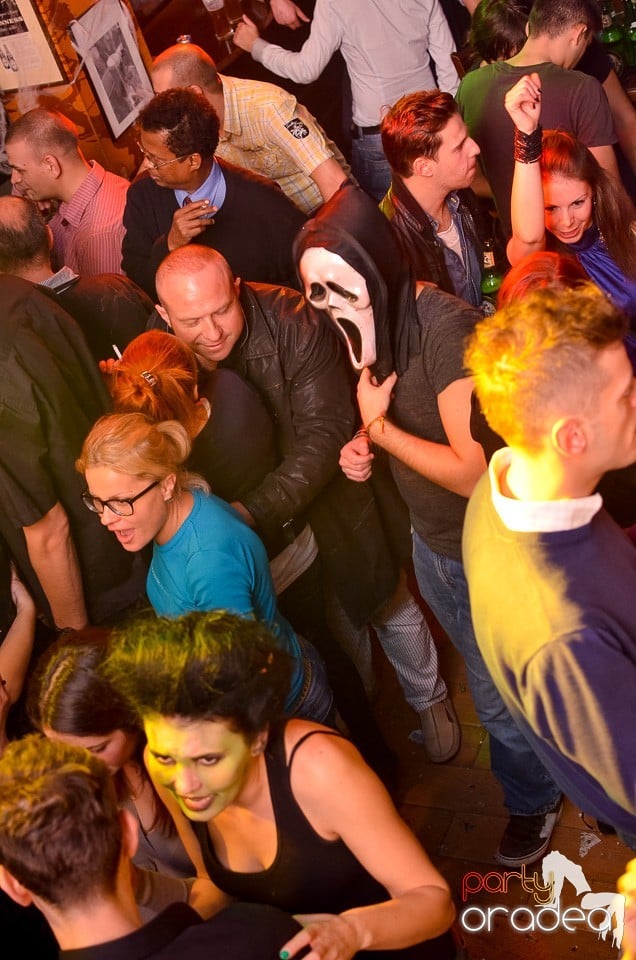 Halloween Party în Lord's, Lord's Pub