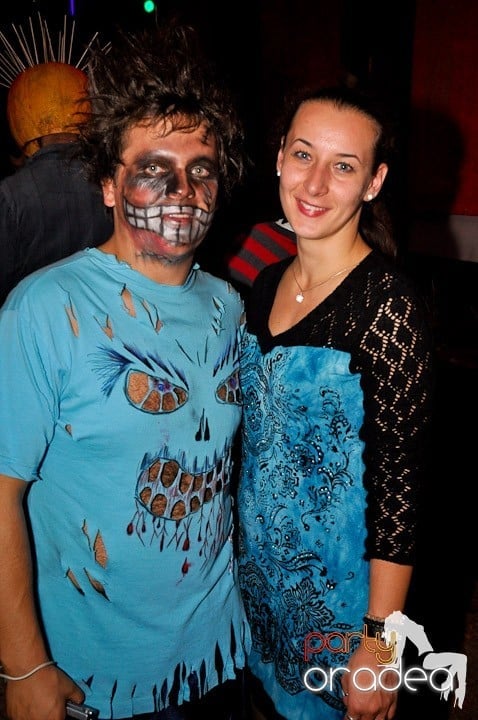 Halloween Party, Student's Place