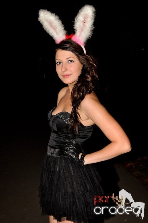 Halloween Party, Student's Place
