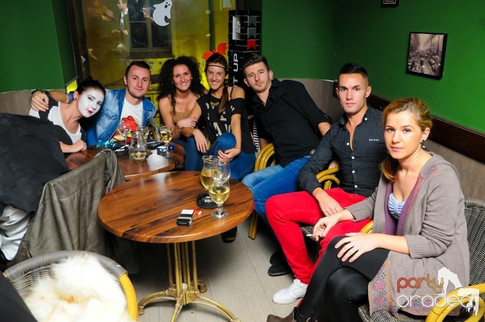 Halloween Party, Green Pub