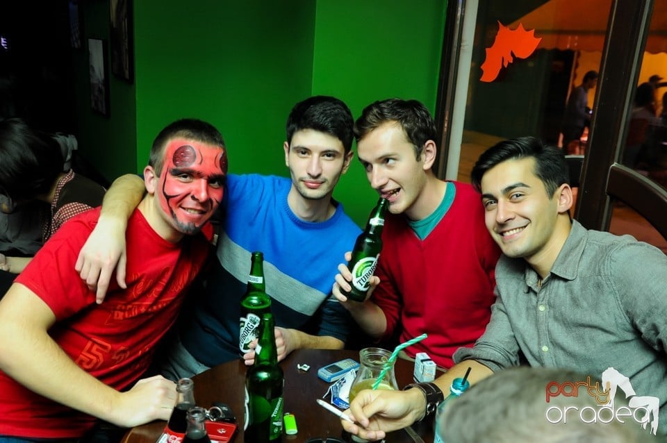 Halloween Party, Green Pub