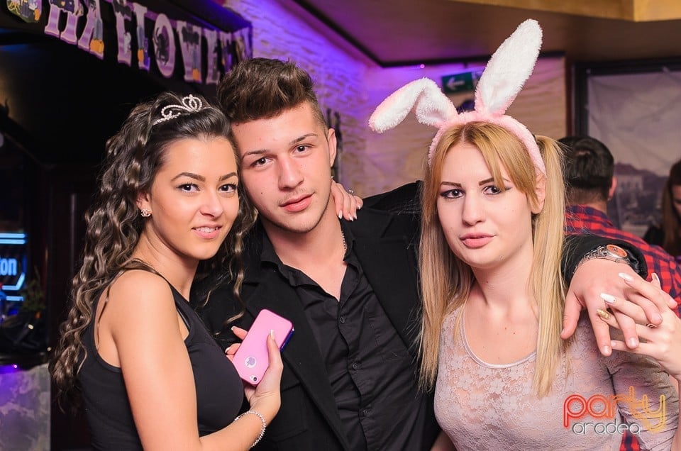 Halloween Party în Downtown Paparazzi, Downtown Paparazzi