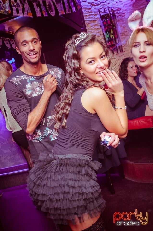 Halloween Party în Downtown Paparazzi, Downtown Paparazzi