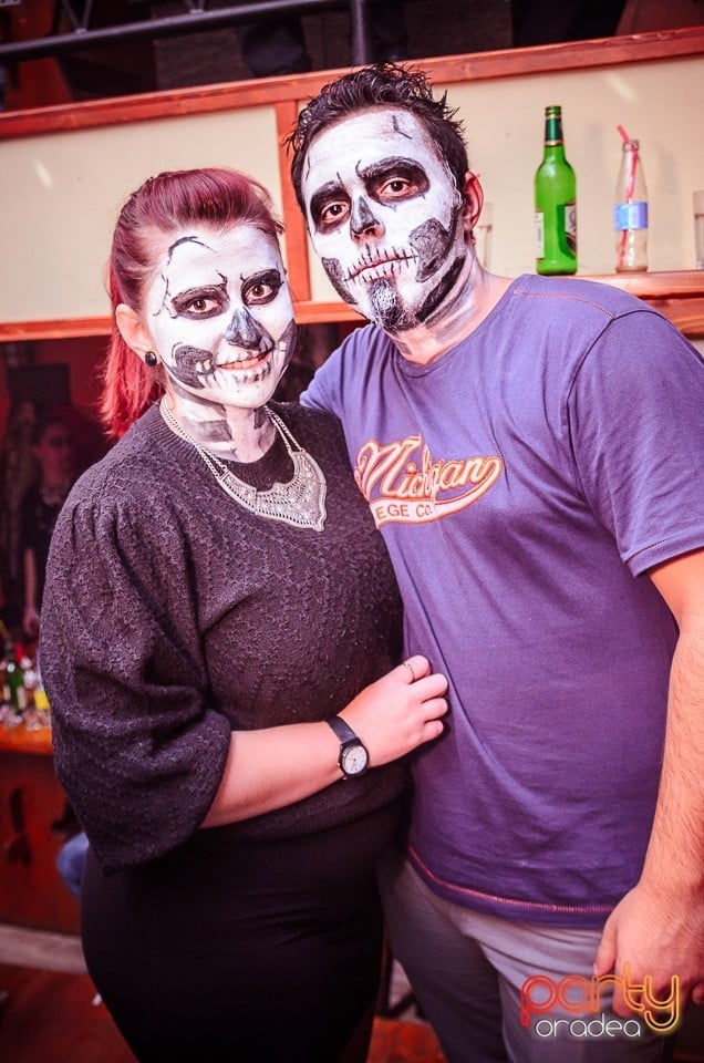 Halloween Party în Window Pub,
