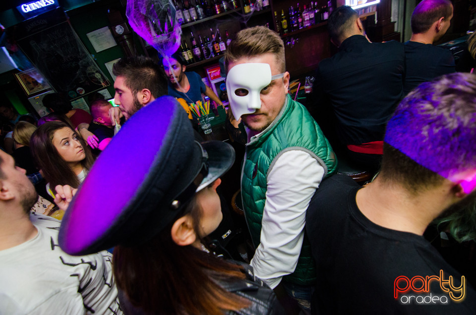 Halloween Saturday @ Green Pub, Green Pub