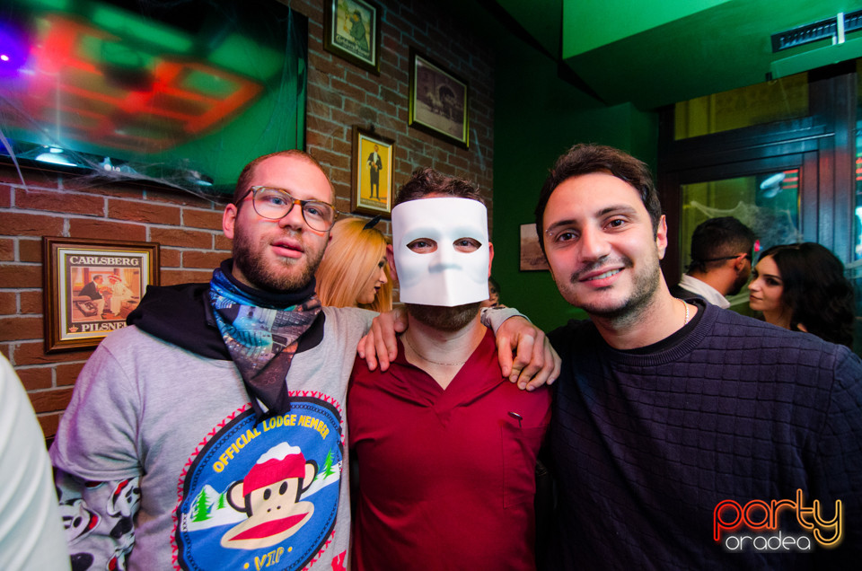 Halloween Saturday @ Green Pub, Green Pub