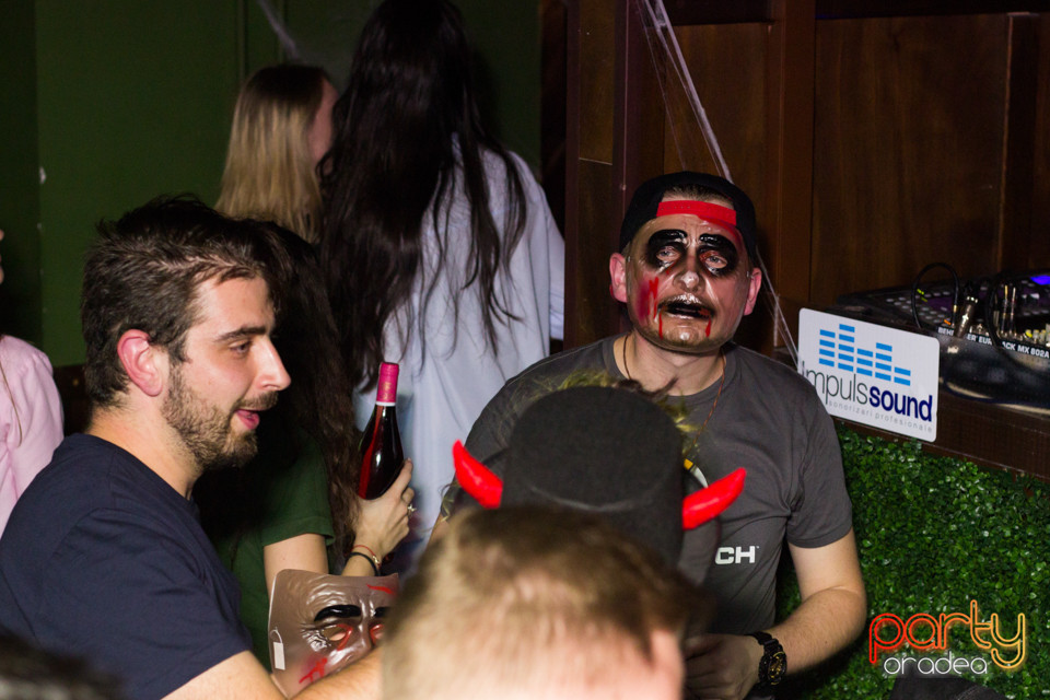 Halloween Saturday @ Green Pub, Green Pub