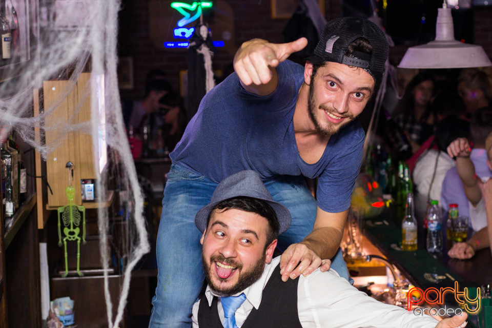 Halloween Saturday @ Green Pub, Green Pub