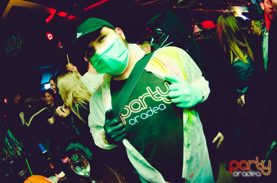 Halloween Saturday Party, Green Pub