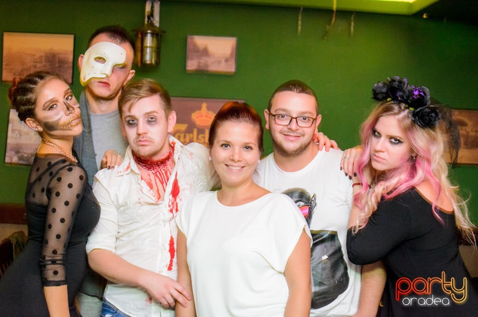 Halloween Saturday Party, Green Pub