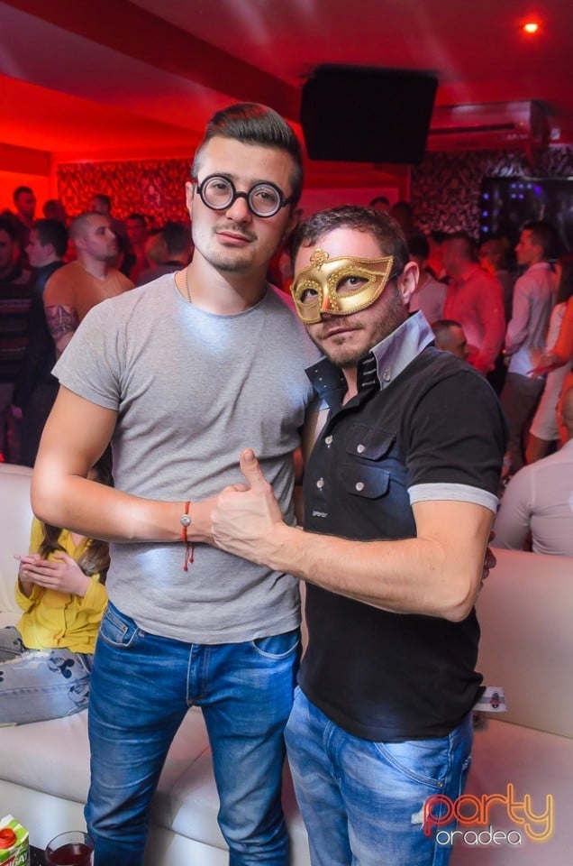 Happy Halloween alături de Blaga,