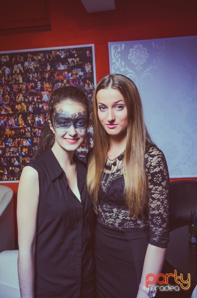 Happy Halloween alături de Blaga,