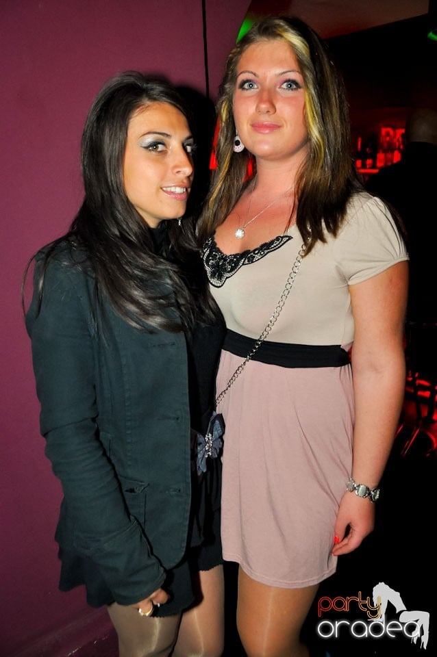 Happy Minute Party în Club Atti's,