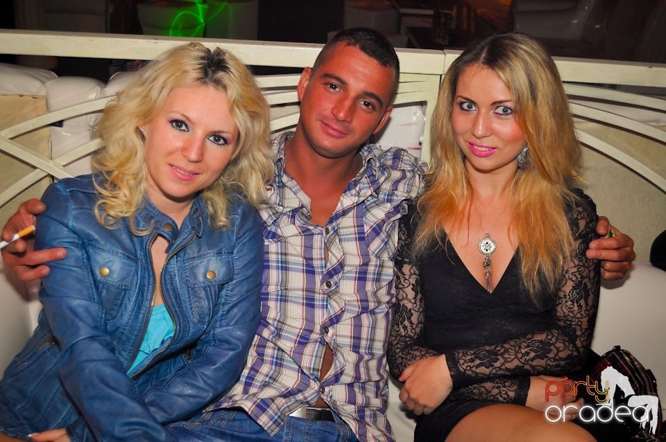Happy Minute Party în Club Atti's,
