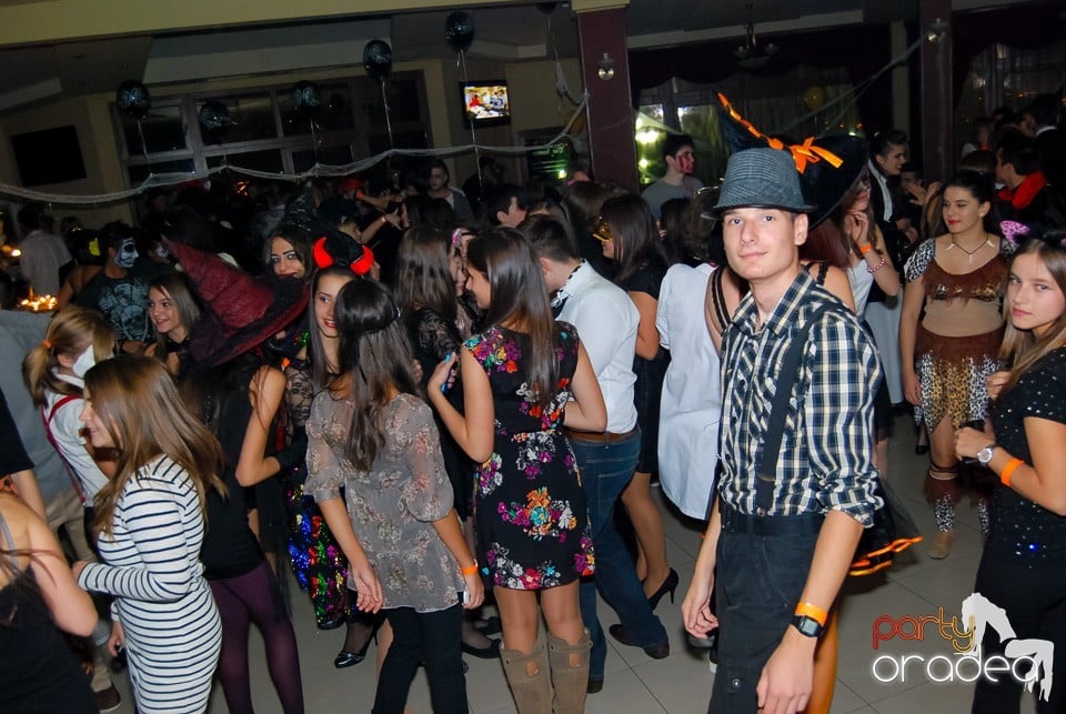 Haunted Halloween II,