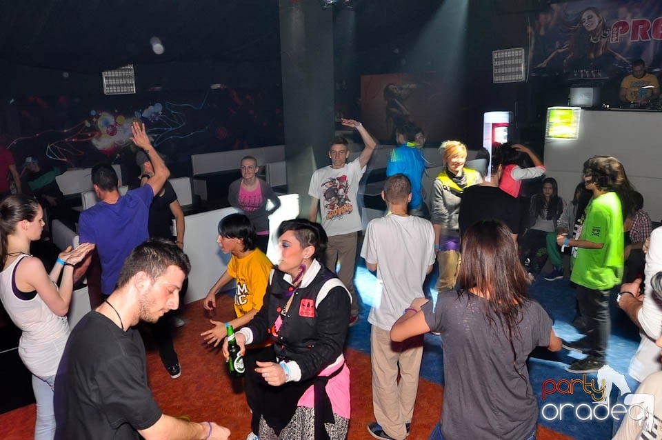 HHI party în Prestige, 