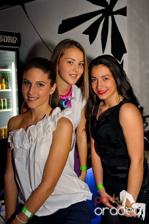 High School Battle - Gojduvs. Eminescu,