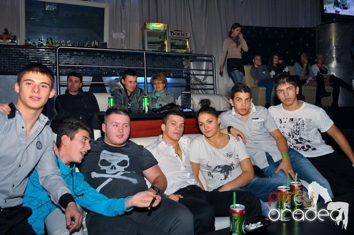 High School Battle - Gojduvs. Eminescu,