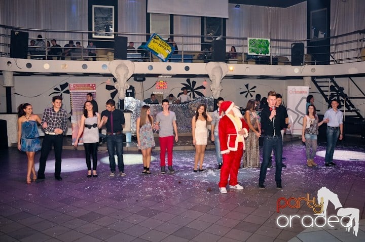 High School Battle - Gojduvs. Eminescu, 
