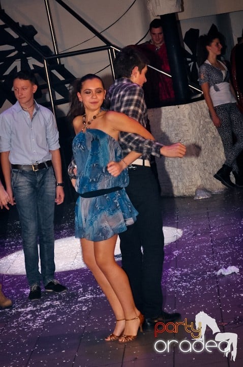 High School Battle - Gojduvs. Eminescu,