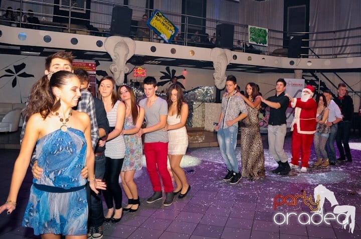 High School Battle - Gojduvs. Eminescu,