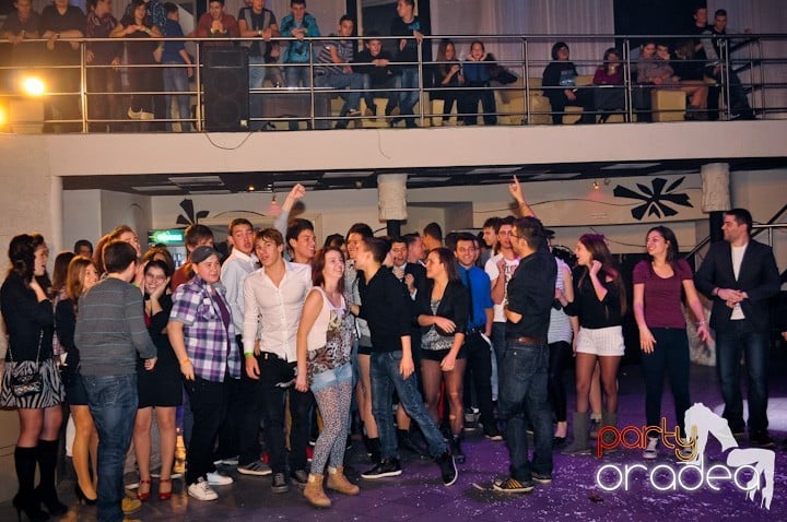 High School Battle - Gojduvs. Eminescu,