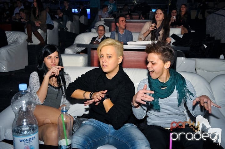 High School Battle - Gojduvs. Eminescu,
