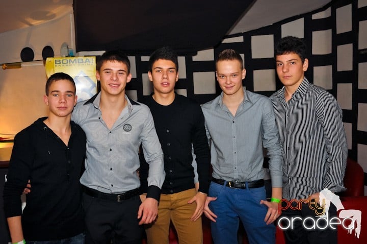 High School Battle - Gojduvs. Eminescu,