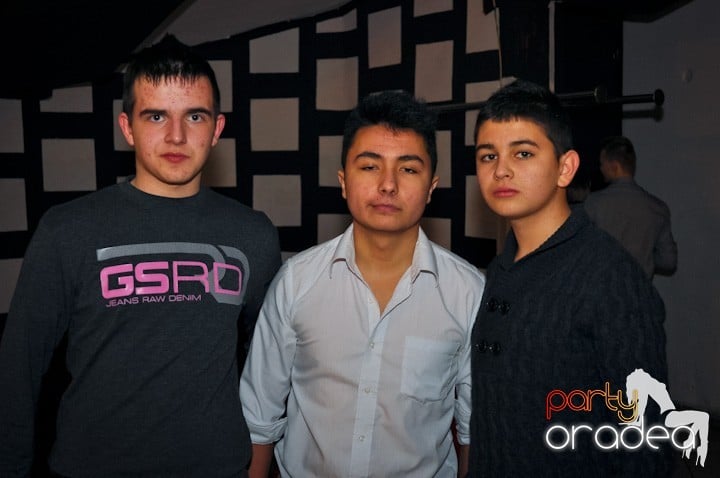 High School Battle - Gojduvs. Eminescu,