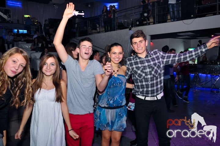 High School Battle - Gojduvs. Eminescu,