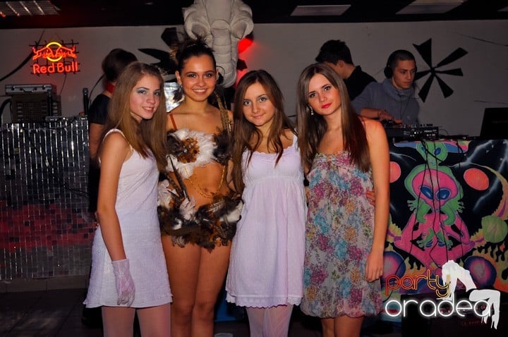 High School Battle - Gojduvs. Eminescu,