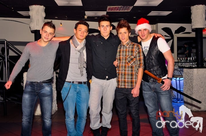 High School Battle - Gojduvs. Eminescu,