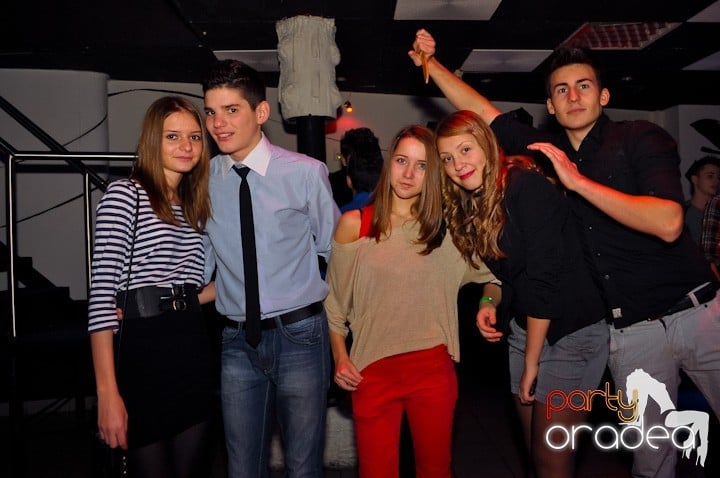 High School Battle - Gojduvs. Eminescu,