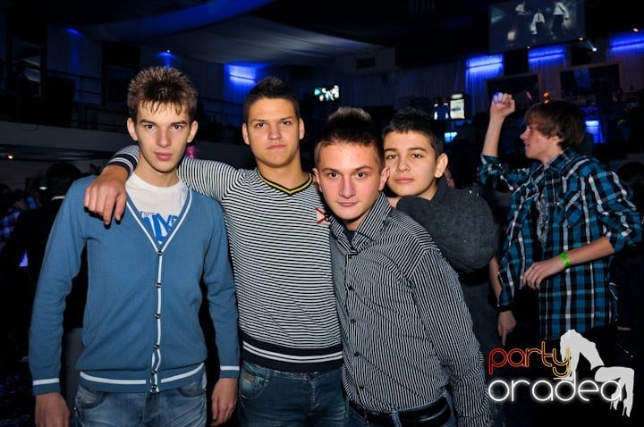 High School Battle - Gojduvs. Eminescu,