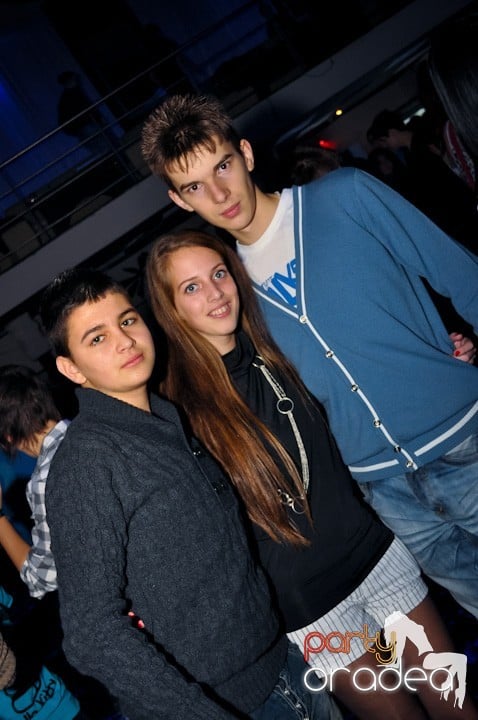 High School Battle - Gojduvs. Eminescu,