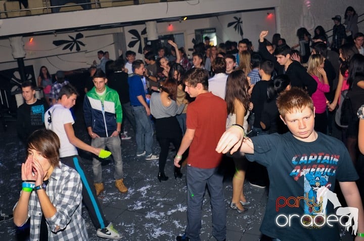 High School Battle - Gojduvs. Eminescu,