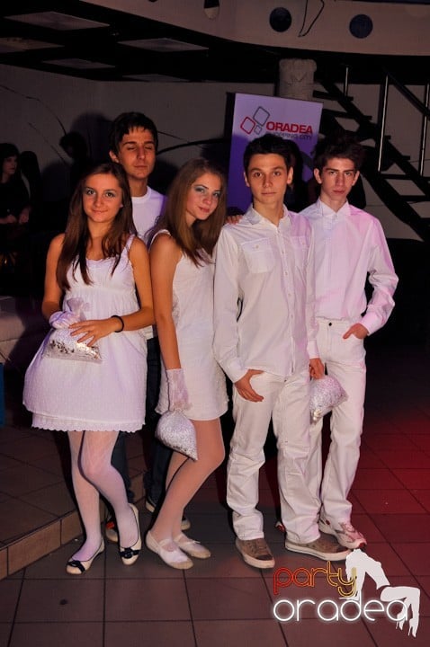 High School Battle - Gojduvs. Eminescu,