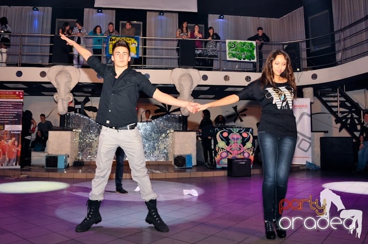 High School Battle - Gojduvs. Eminescu,