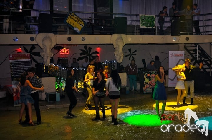 High School Battle - Gojduvs. Eminescu,