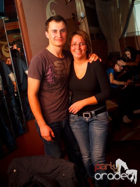 Hiturile anilor 2000 în Chanson Cafe, 