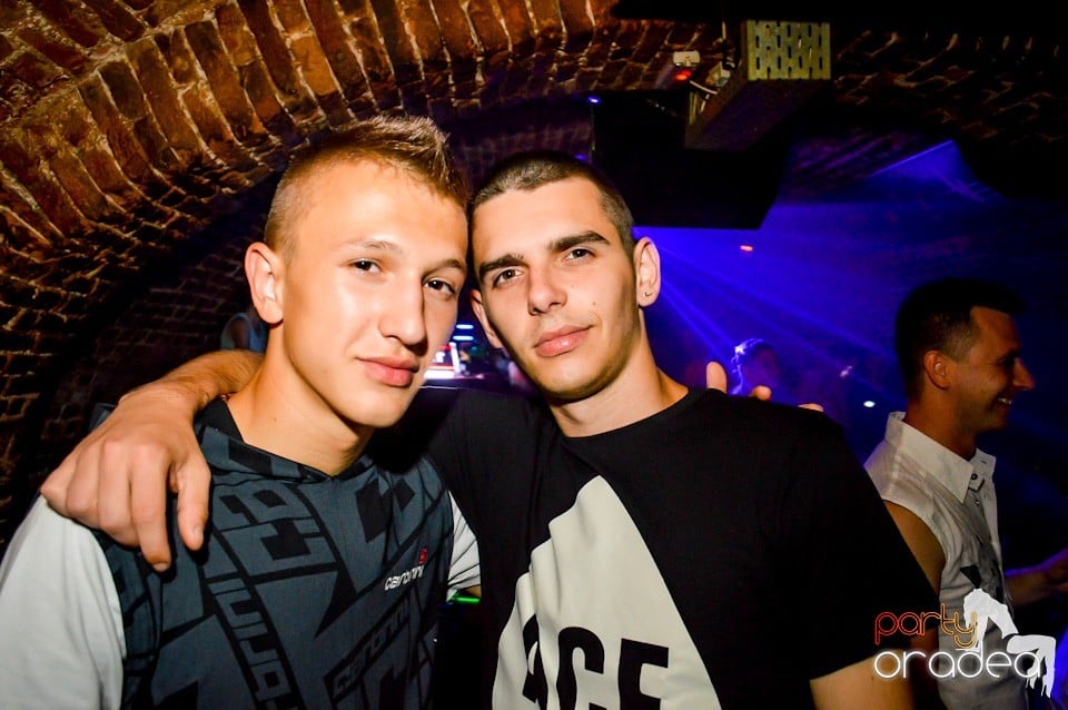 Holsten 22-23 PM Free For All, 