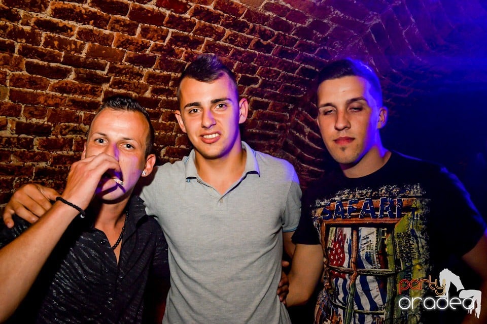 Holsten 22-23 PM Free For All, 