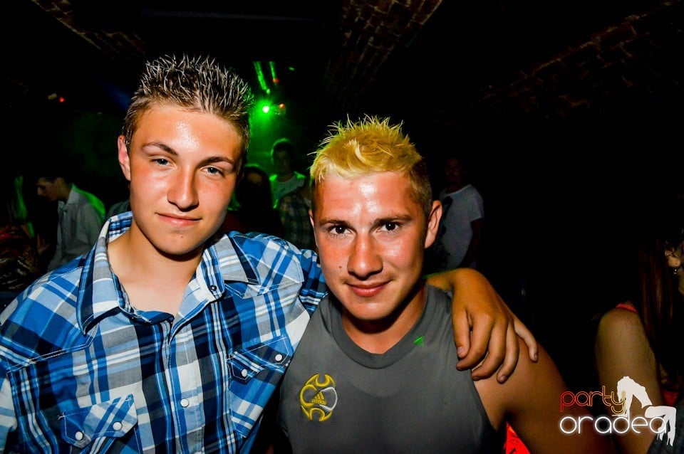 Holsten 22-23 PM Free For All, 