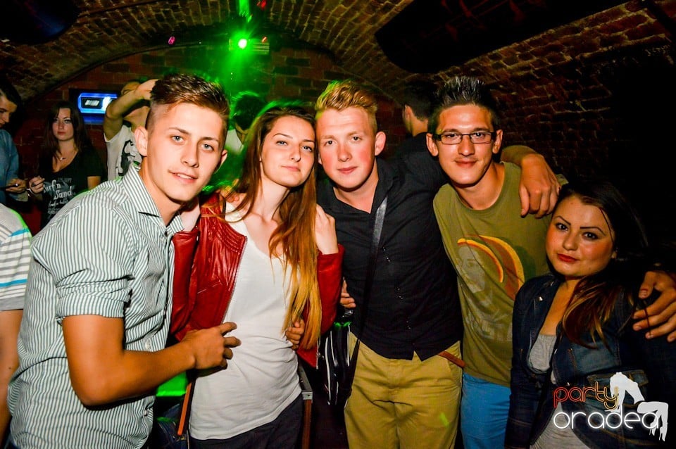 Holsten 22-23 PM Free For All, 