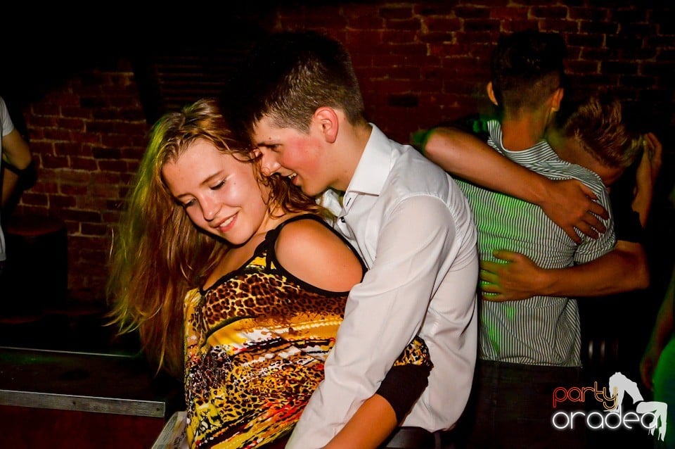 Holsten 22-23 PM Free For All, 