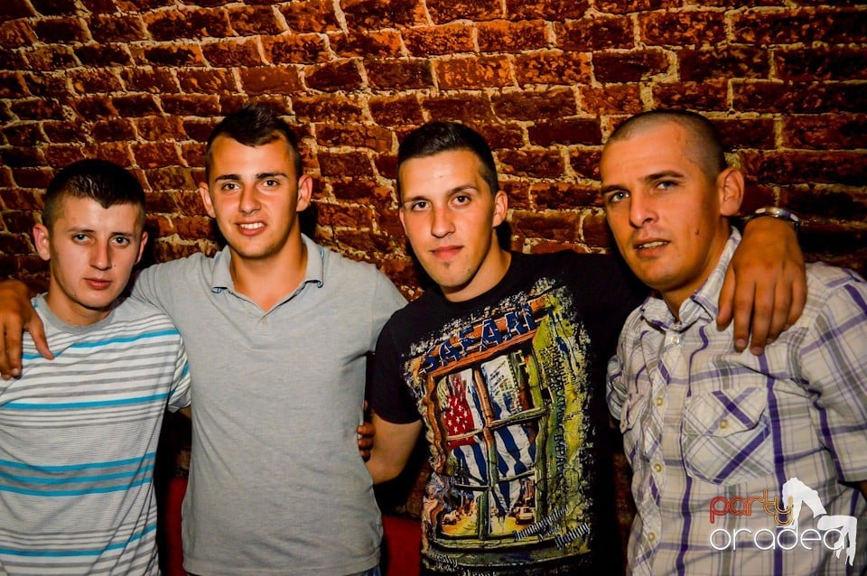 Holsten 22-23 PM Free For All, 