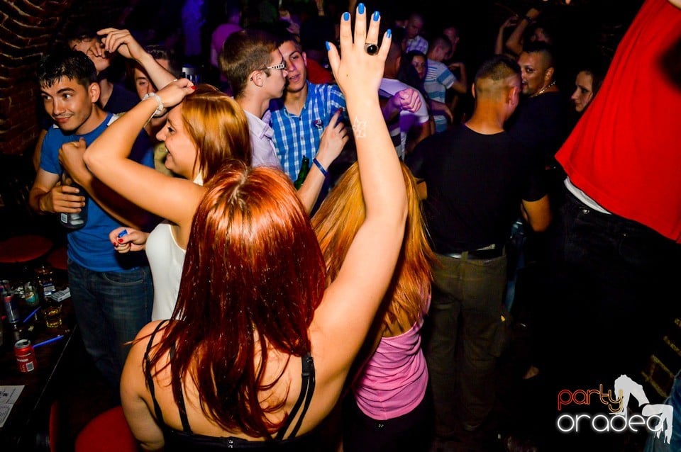 Holsten 22-23 PM Free For All, 