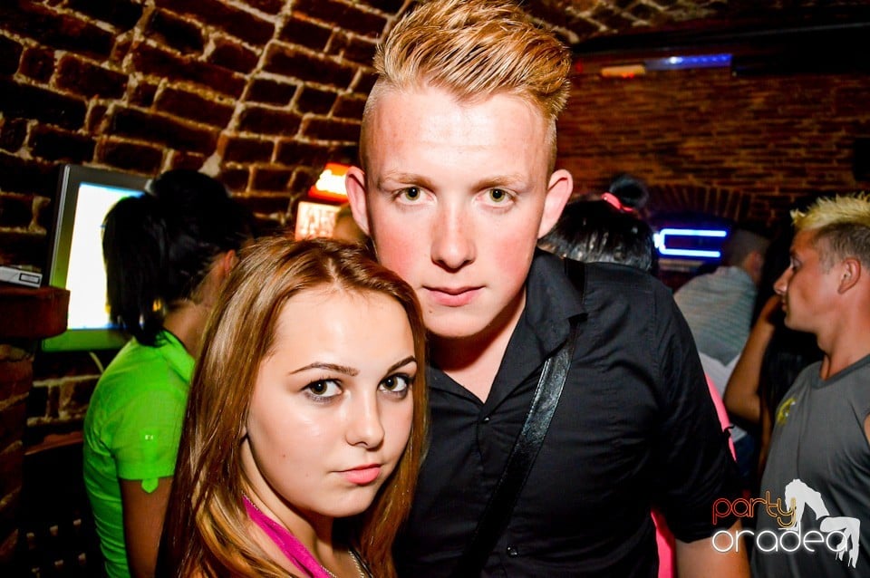 Holsten 22-23 PM Free For All, 